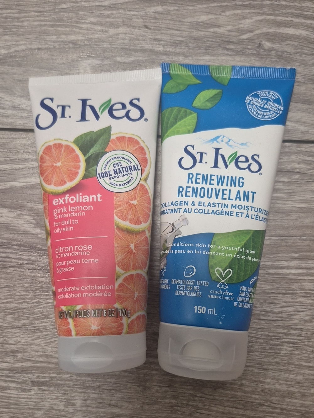 Lot Of 2 New St. Ives Facial Scrubs; Exfoliant And Renewing With Collagen & Elas